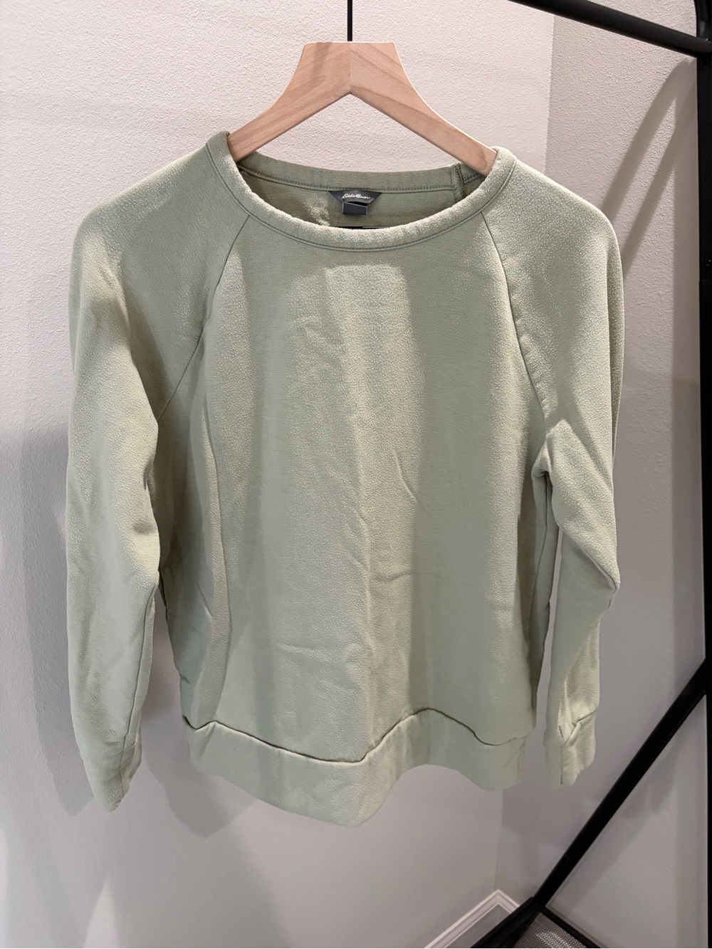 Eddie Bauer Light Sage Crewneck Pullover